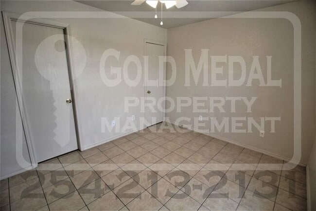 Building Photo - 1619 Inca Dr