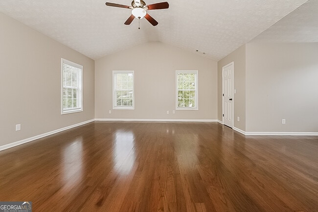 Building Photo - 60 Berkshire Run