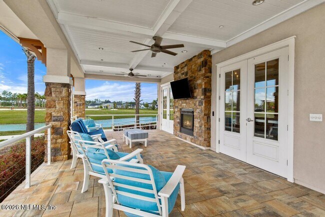 Building Photo - 368 Woods Ln