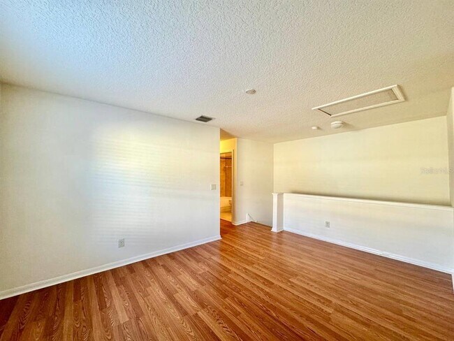 Building Photo - 10545 Shady Falls Ct