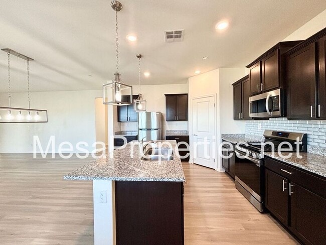 Building Photo - 15886 Rain Lily Ct