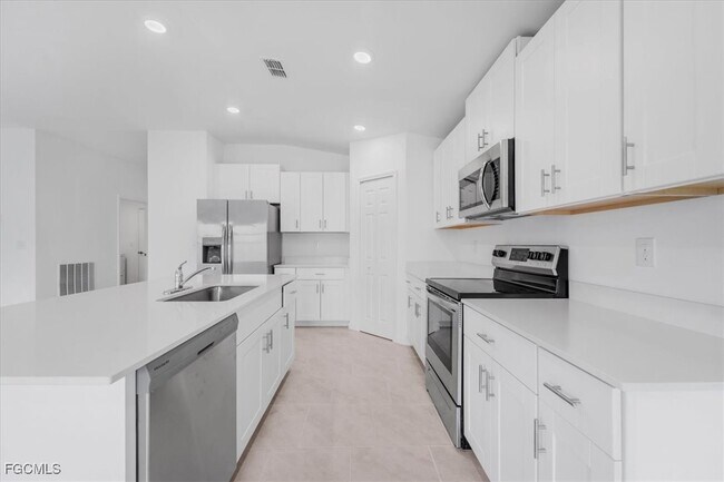Building Photo - 2224 NW 23rd Terrace