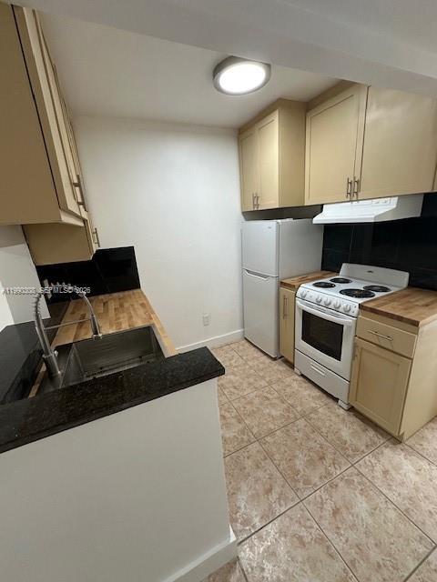 Building Photo - 10776 N Kendall Dr