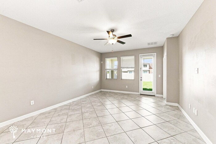 Building Photo - 9645 Ivory Dr