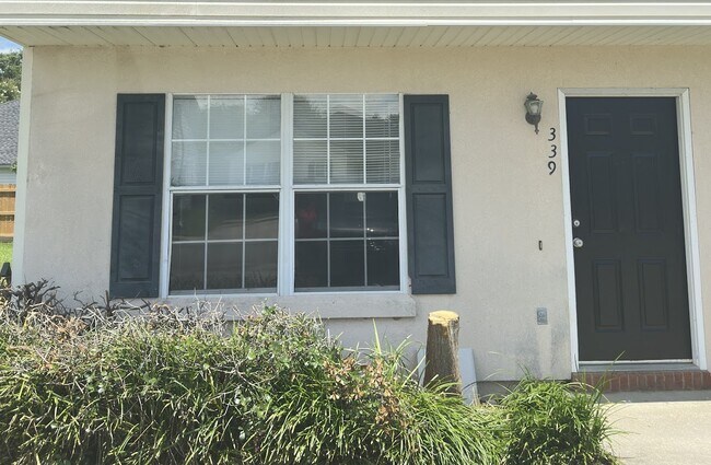 Building Photo - 339 Brookfield Rd