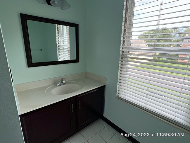 Building Photo - Gorgeous Highland Lakes Home