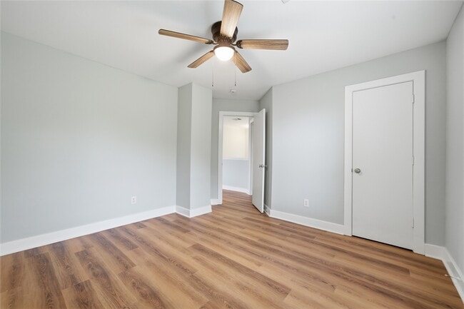 Building Photo - 1613 Palcio Real Dr