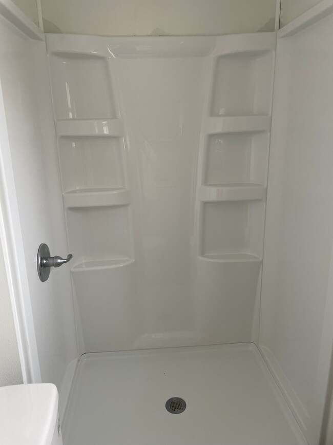 Building Photo - 58 Jerricho