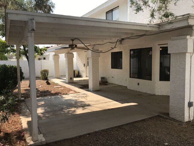 Building Photo - 3329 E Wescott Dr