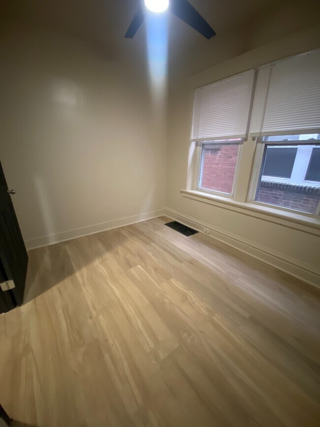 Building Photo - 2037 Maury Ave