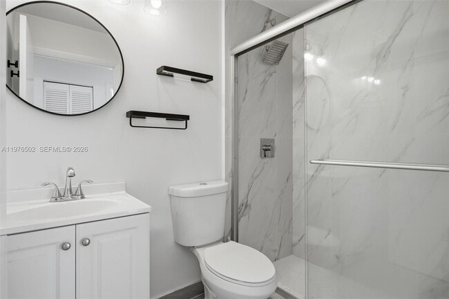 Building Photo - 922 Falling Water Rd