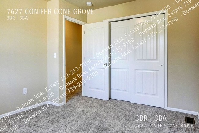 Building Photo - 7627 Conifer Cone Grove