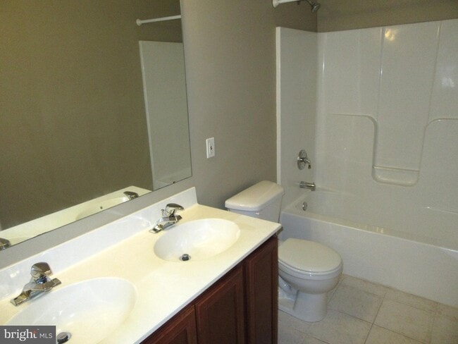 Building Photo - 52 Lynam Lookout Dr