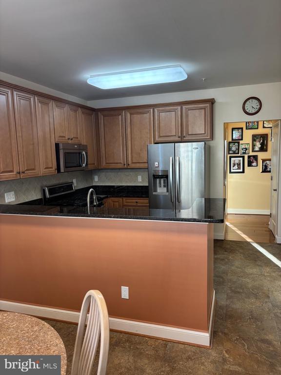 Building Photo - 7300 Travertine Dr