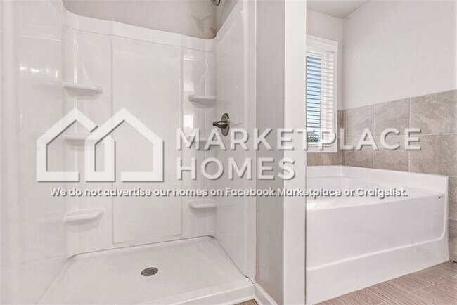 Building Photo - 217 W L Miller Dr