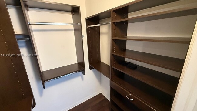 Building Photo - 2961 NE 185th St