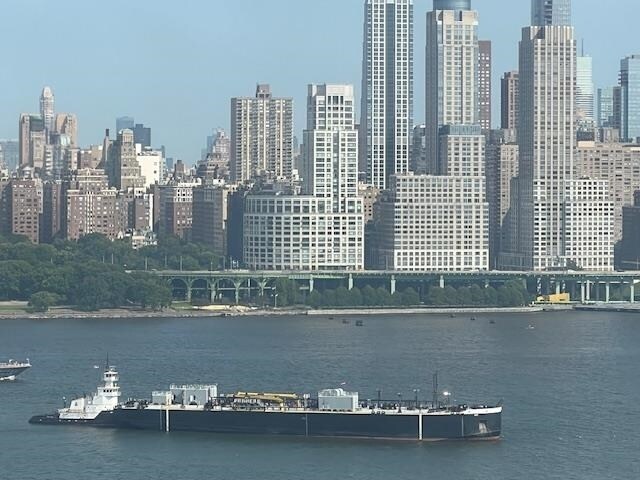 Building Photo - 7000 BLVD E