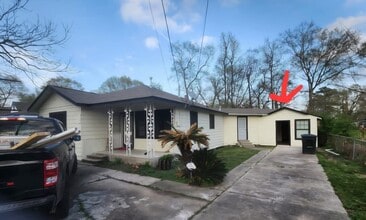 Building Photo - 9222 Sandra St