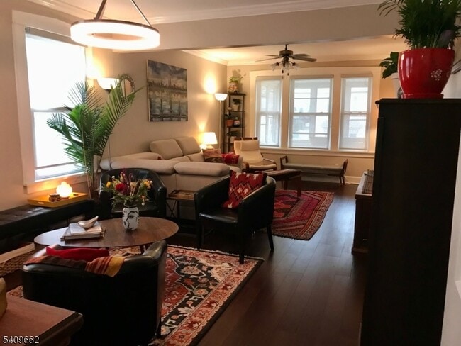 Building Photo - 145 Prescott Ave