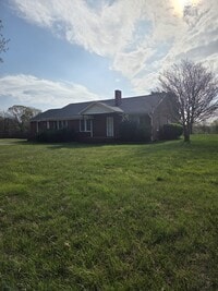 Building Photo - 1913 Ellisboro Rd