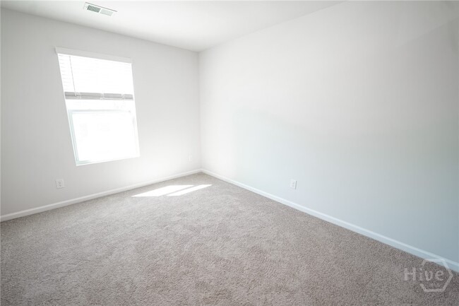 Building Photo - 112 Red Admiral Ln