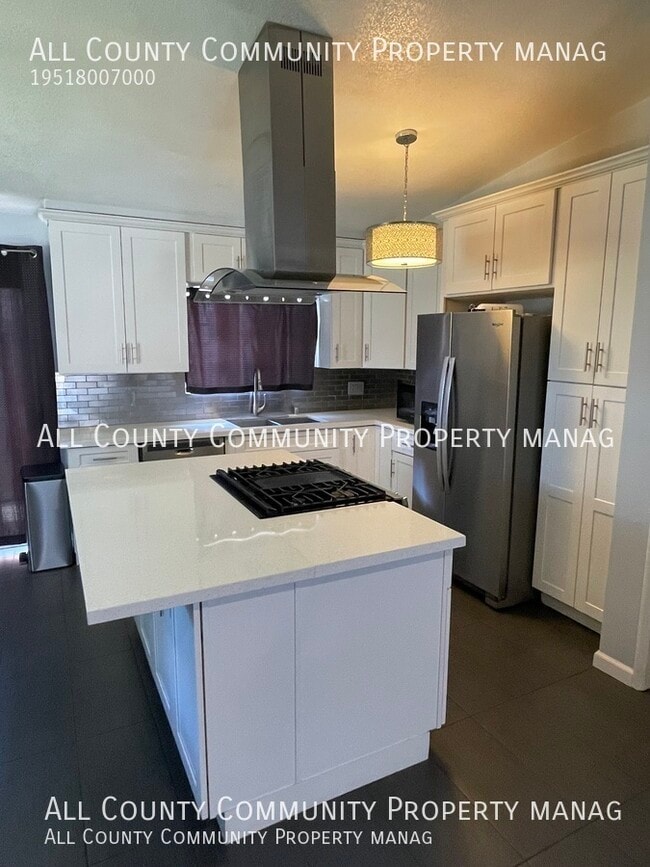 Building Photo - 16334 Lawnwood St