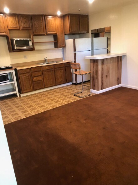 Building Photo - 1833 Magellan Dr