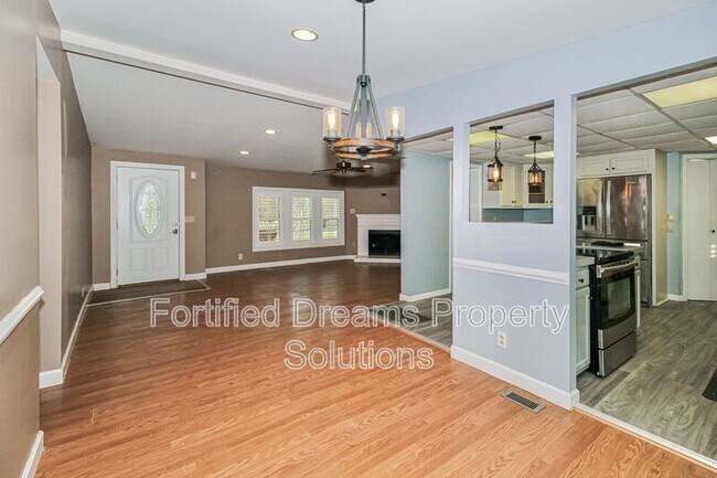 Building Photo - 9451 Green Loop Rd NE