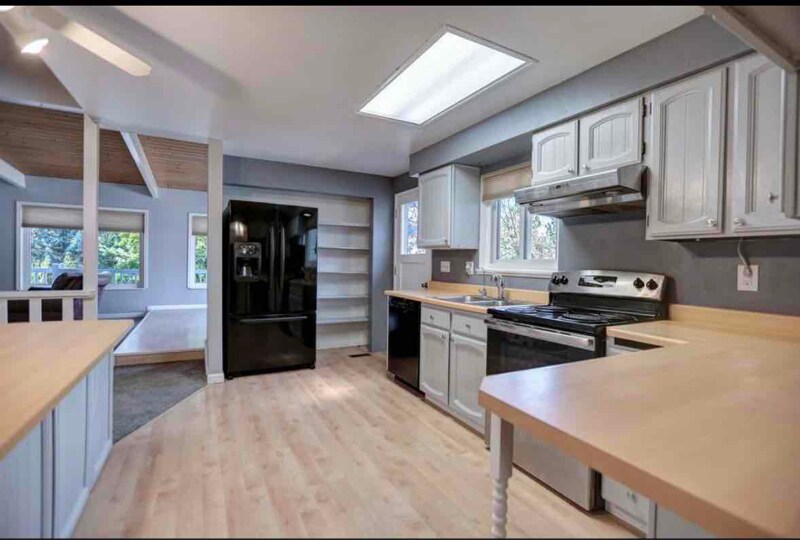 Building Photo - 6305 E 15th Ave