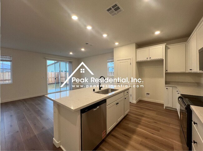 Building Photo - New Elk Grove 3bd/2ba Home near Big Horn & Poppyridge Rd