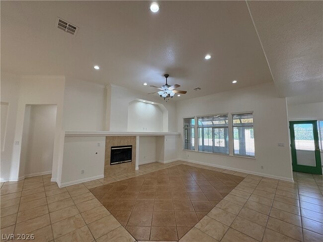 Building Photo - 128 Torchwood Ln