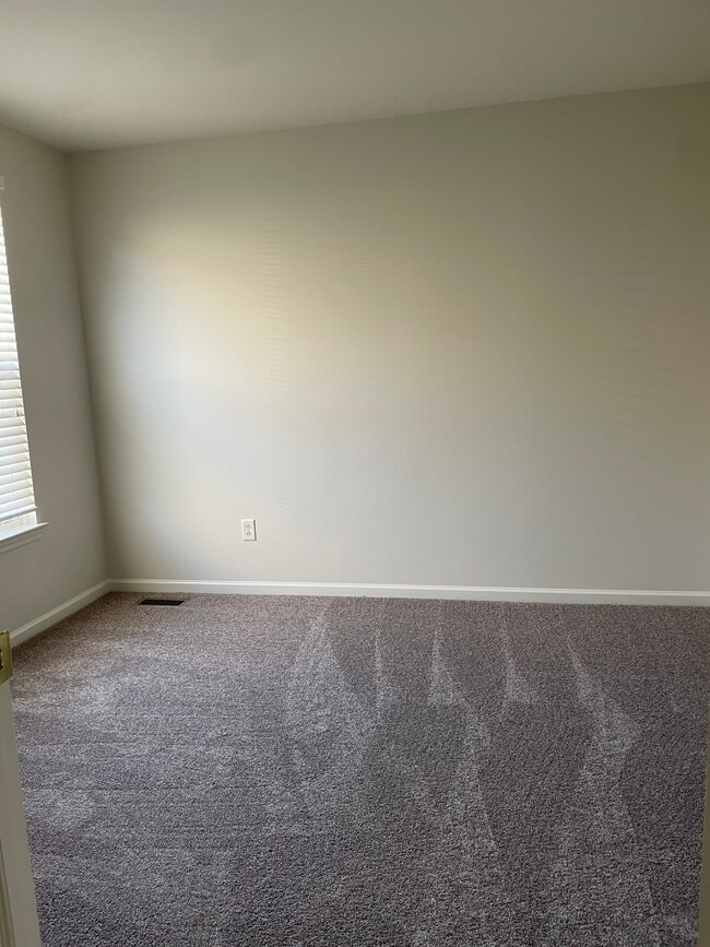 Building Photo - 4270 Sonata Dr