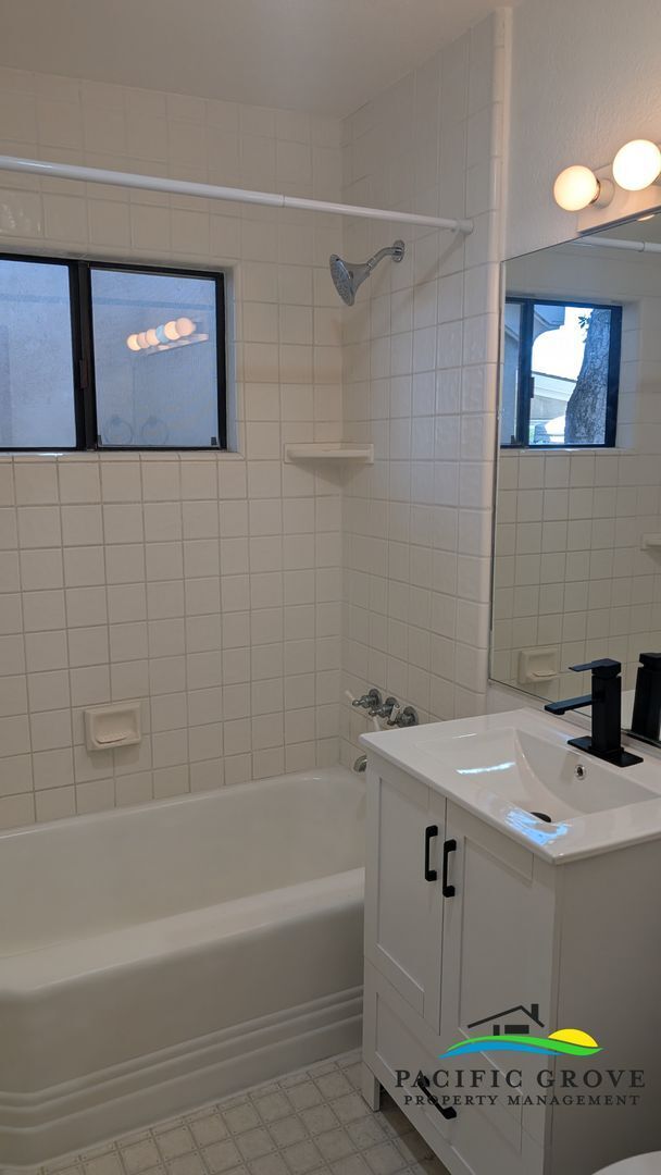 Building Photo - Charming New Monterey Home with Bay Views with all utilities included