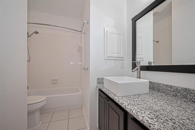 Building Photo - 11042 Sentry Ct