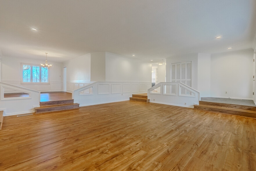 Building Photo - 218 Baltusrol Rd