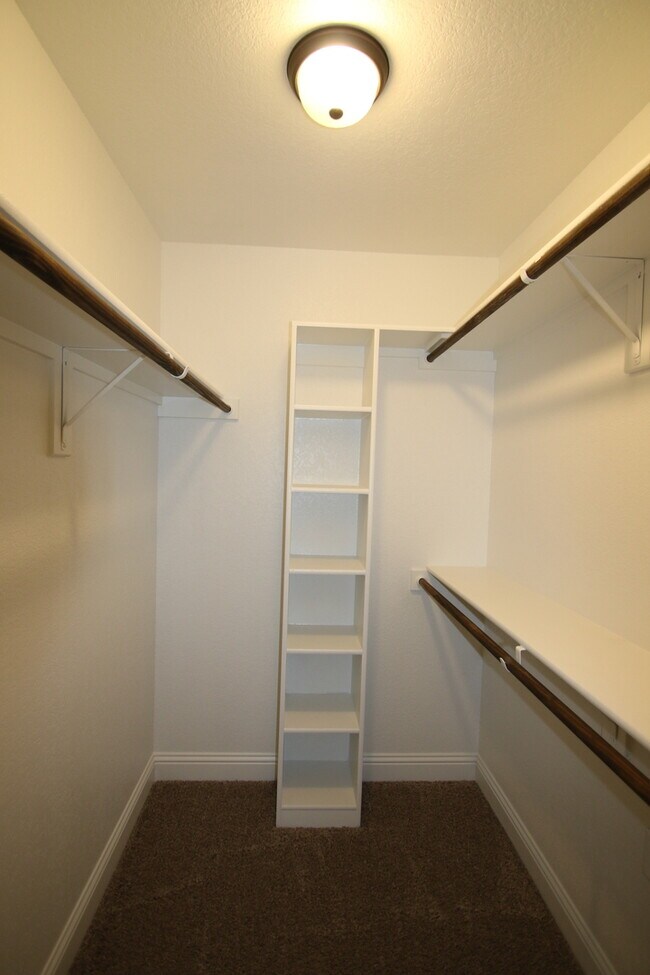 Building Photo - 8032-8034 Arbor