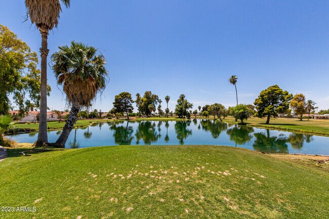 Building Photo - 10612 W Oakmont Dr