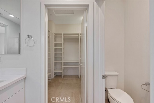 Building Photo - 18 Prominence