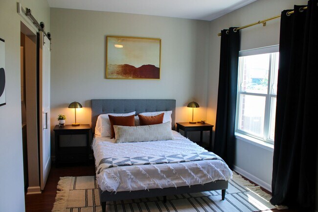 Building Photo - 3221 Redhawk St