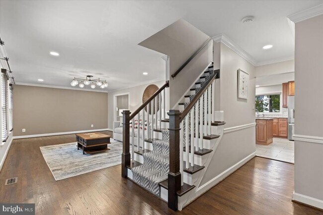 Building Photo - 9472 Lapstrake Ln