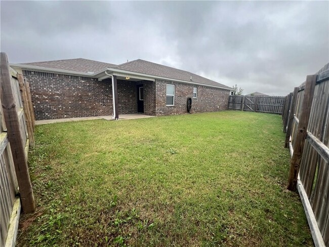 Building Photo - 6601 SW Warrington Rd