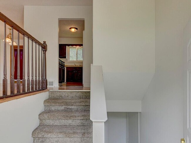 Building Photo - 3514 Glory Cir