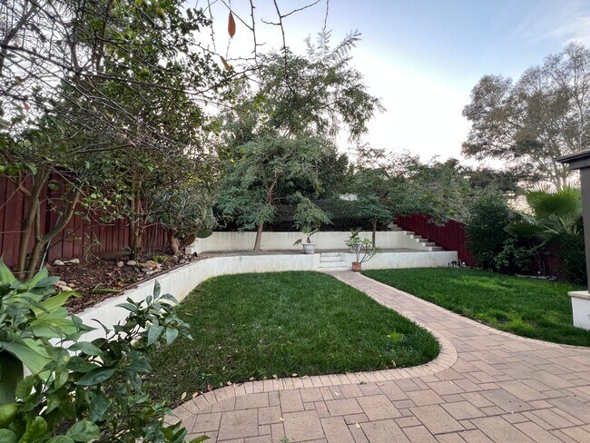 Building Photo - Beautifully Remodeled Poway Home
