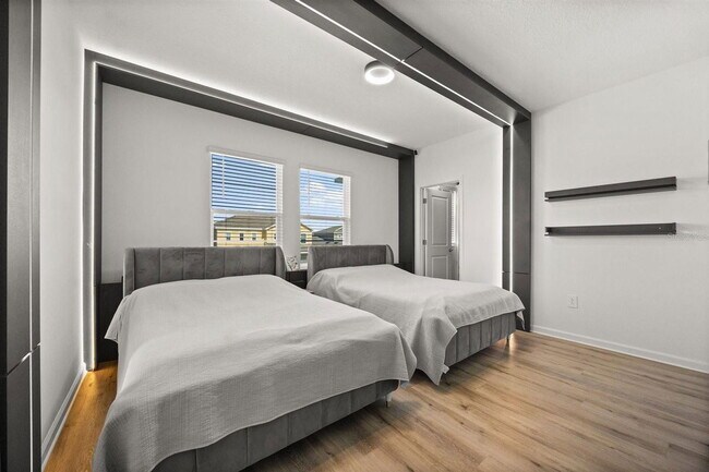 Building Photo - 11115 Great Rock St