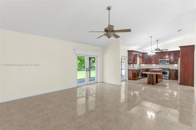 Building Photo - 15800 Surrey Cir