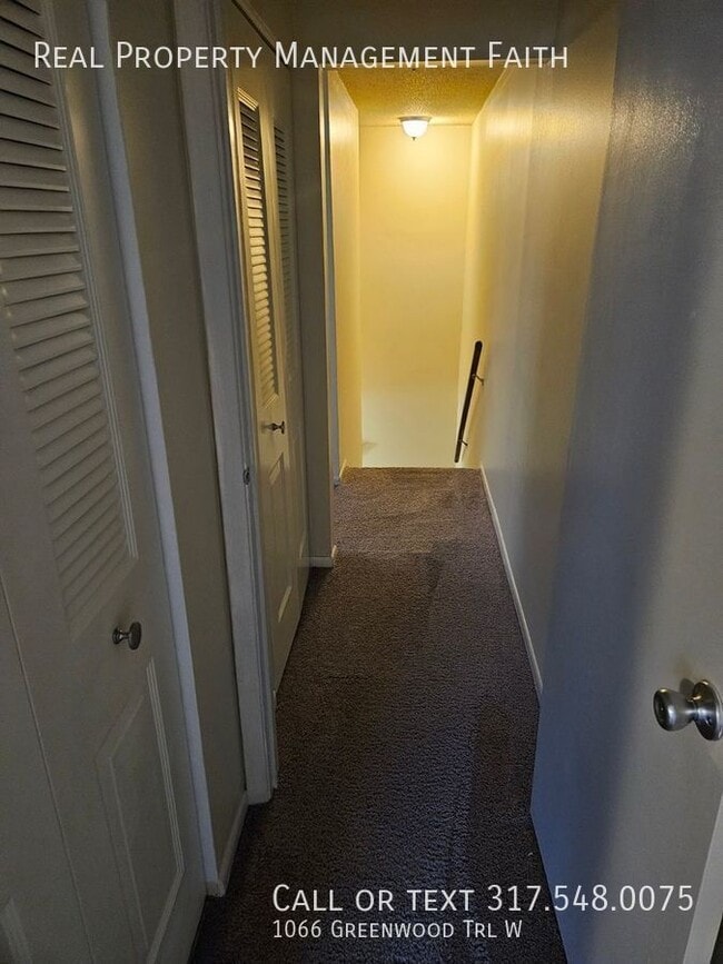 Building Photo - 1066 Greenwood Trail W Dr