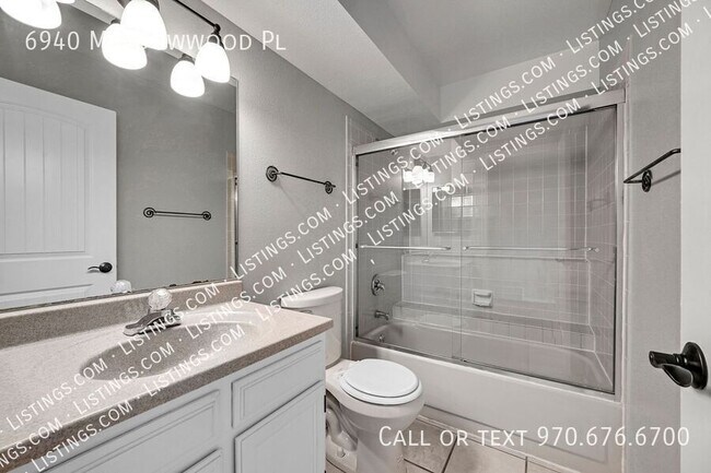 Building Photo - 6940 Meadowwood Pl