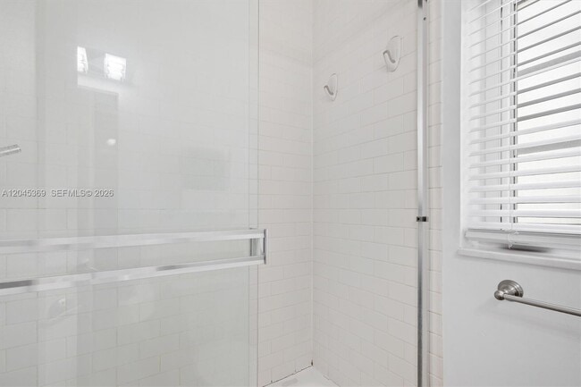 Building Photo - 439 15th St