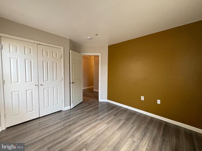 Building Photo - 4005 Blakney Ln SE