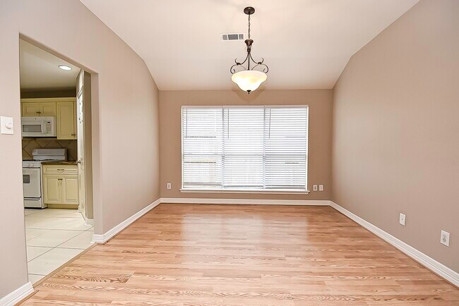 Building Photo - 23730 Ayscough Ln